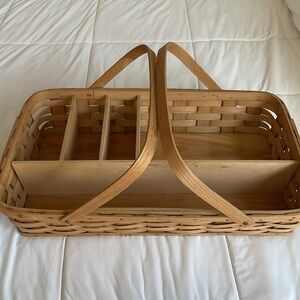 Vintage Large Basketville picnic basket or Snack Basket